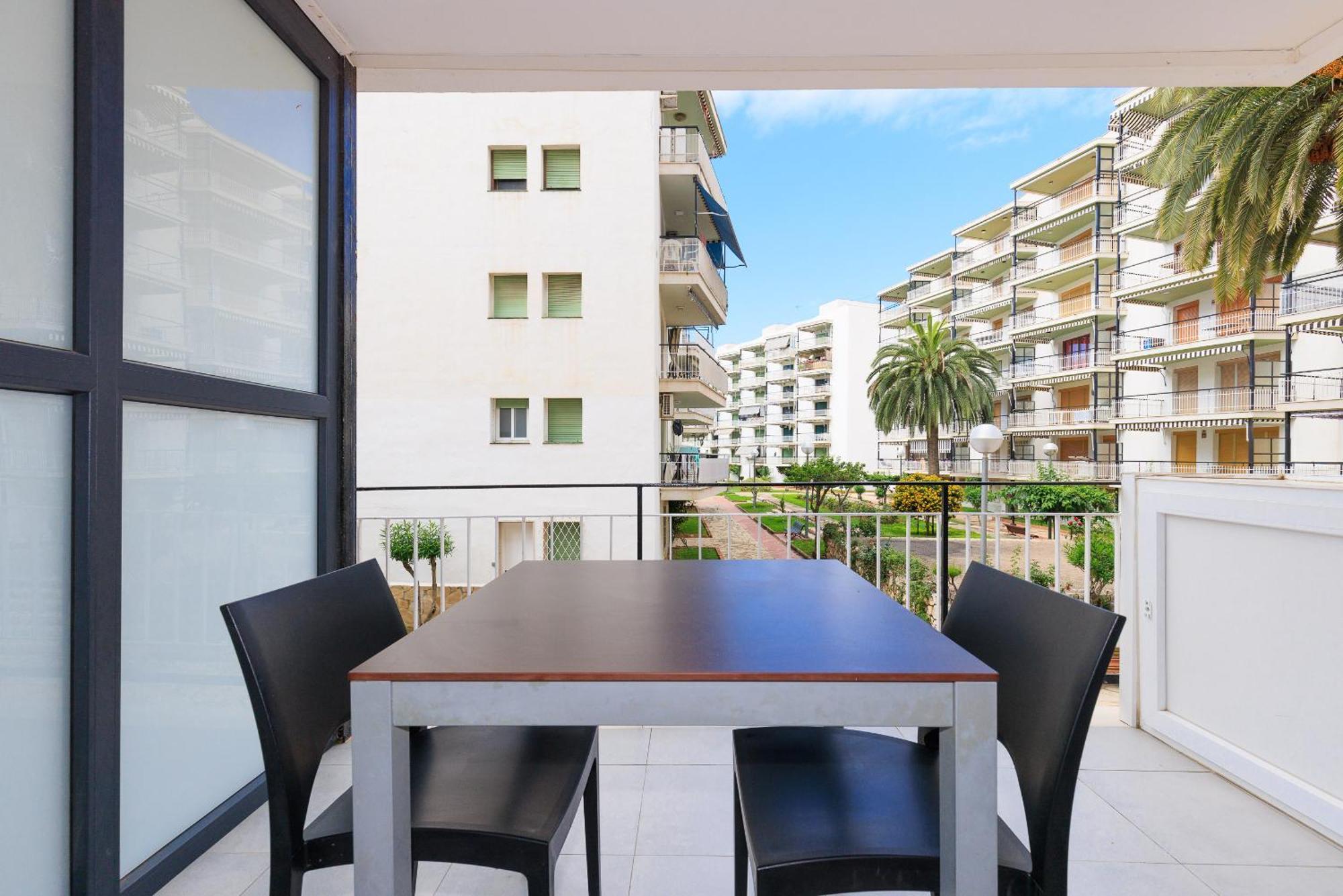 Rentalmar Aries Plus Salou Exteriör bild