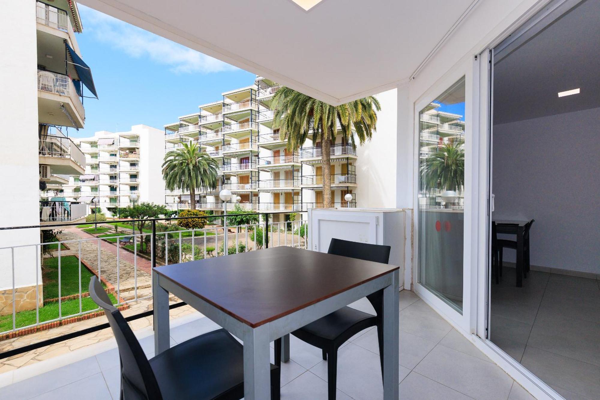 Rentalmar Aries Plus Salou Exteriör bild